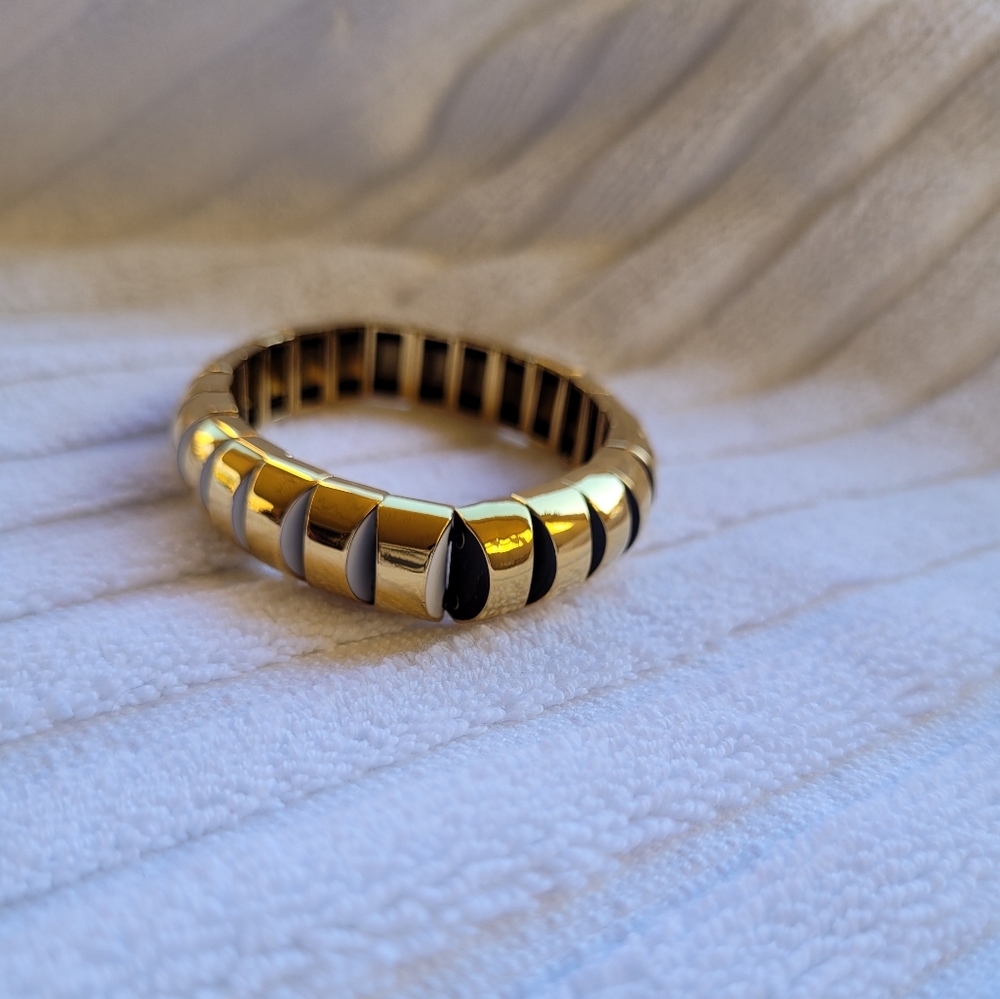 Kate Spade Sliced Scallops Small Stretch Bracelet - NWOT - Picture 3 of 4